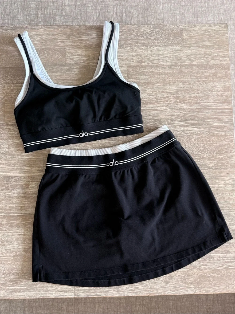 Alo Yoga Better Together Sports Bra & Skirt Set in Black & White Size Medium